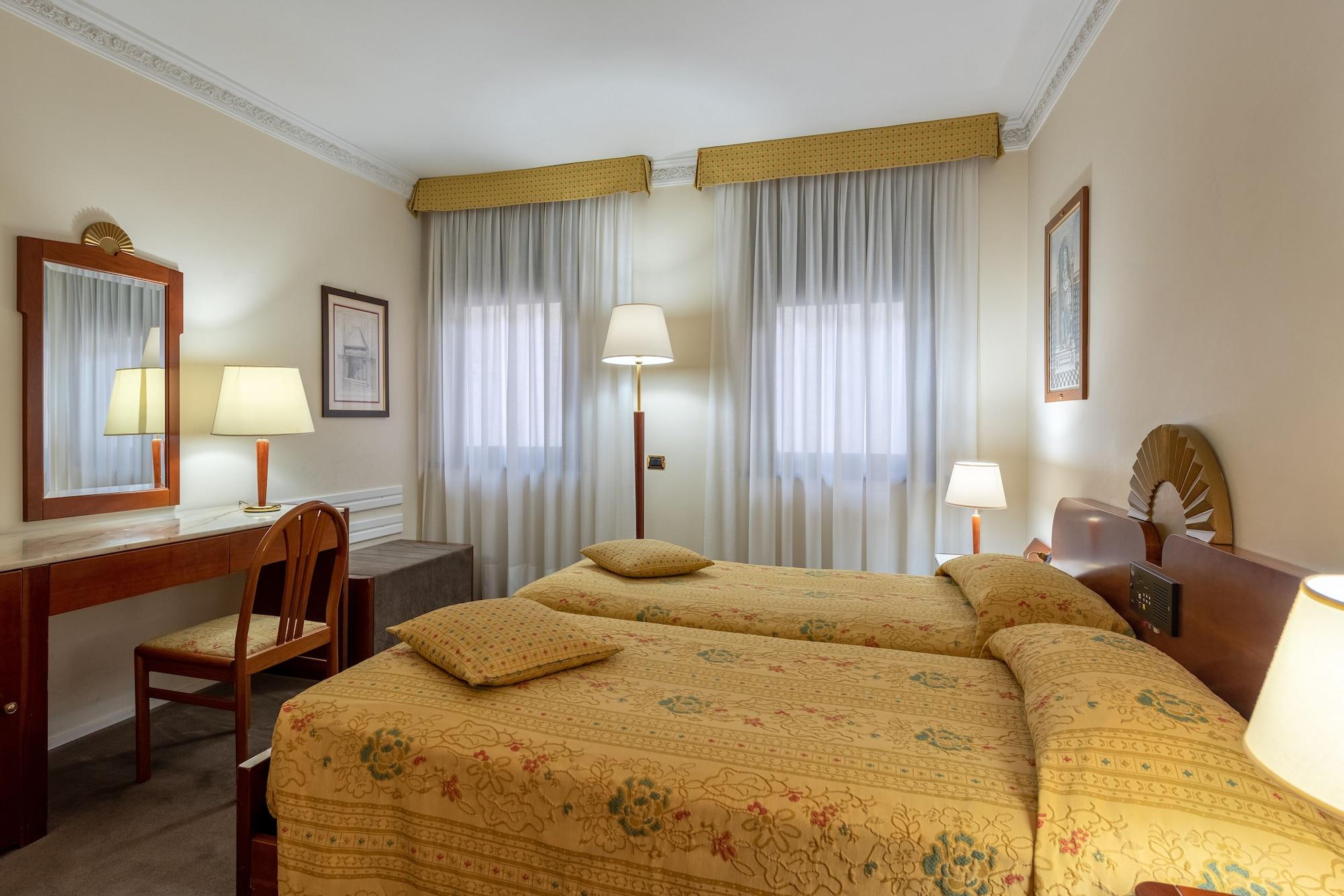 Hotel Roma Firenze Bagian luar foto